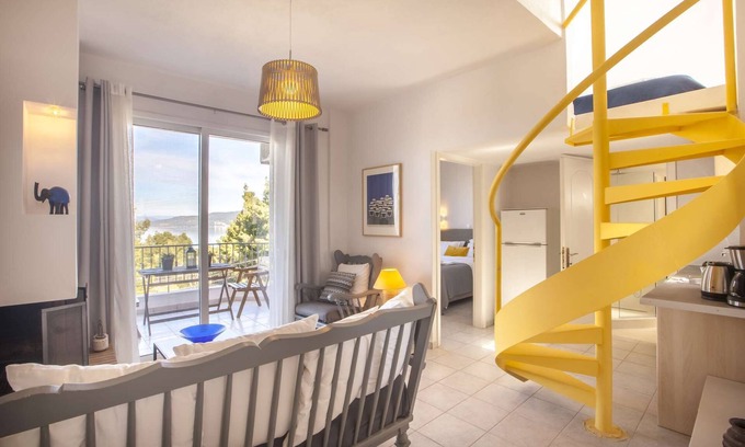 Neos Marmaras Apartment | Alterra Vita Apartments: Apartment with Attic and sunset view