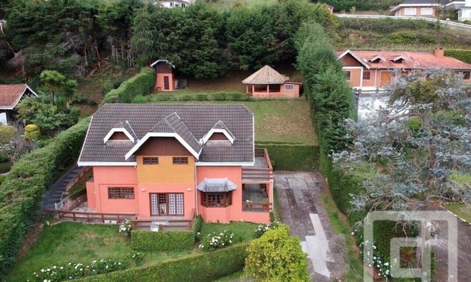 Colinas Capivari Cottage | Alto do Capivari, Campos do Jordao - 6 bedrooms, delicious and cozy house