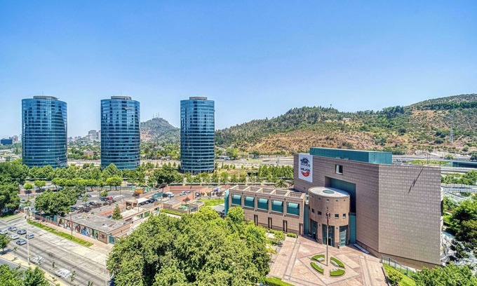 El Golf Apartment | Alto Vitacura II - AC & City Views