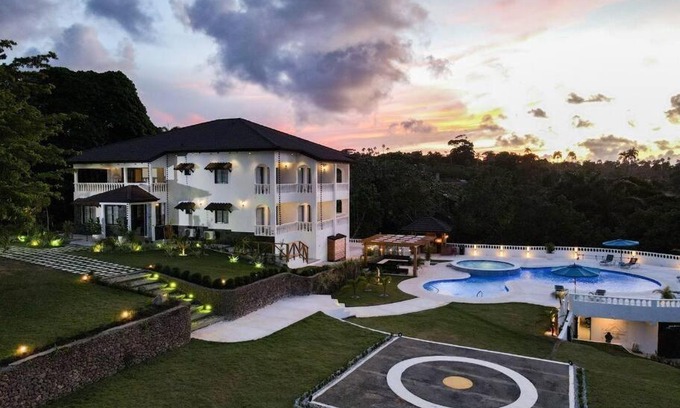 Cabrera Villa | Altos de Cabrera Village