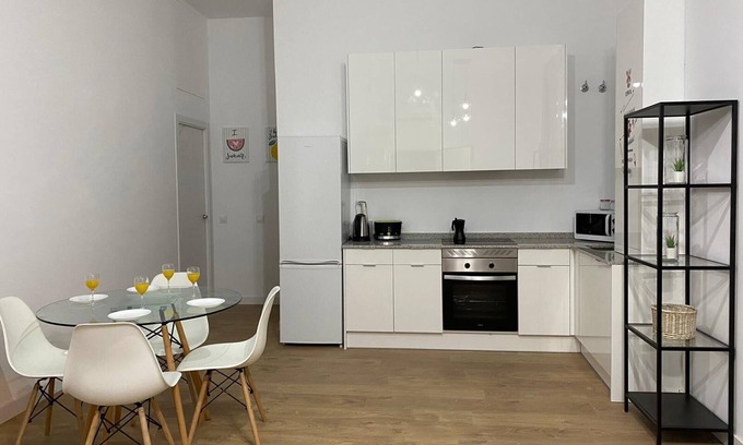 La Latina Apartment | Aluche Aparment C