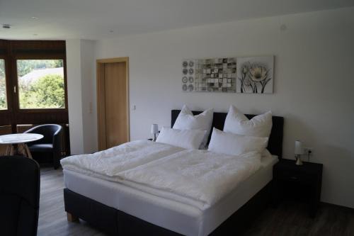 Pfeffingen House | Am Irrenbächle