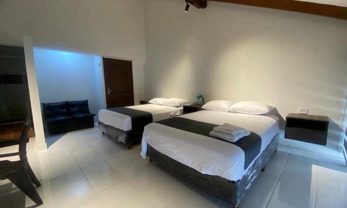 Santa Cruz House | Amaca Hostel