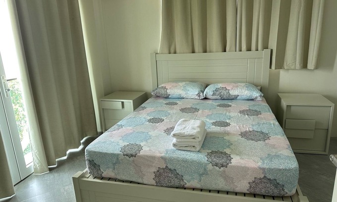 Carabao Island Villa | Amal Villa - Luxury 2 Bed, 2 Bath Apartment with Panoramic Ocean Views, Peaceful