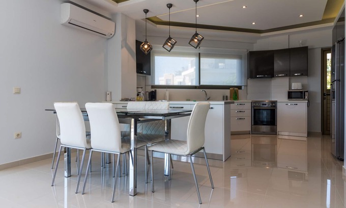Alimos Apartment | Amazing 2 bdrm Sea View Holiday Apt