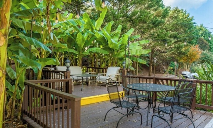 Great Lakes Apartment | Amazing 2 Bed room, close to everything with AC, WiFi. Low cleaning fee, view