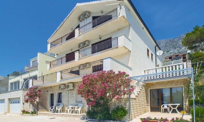 Lokva Rogoznica Apartment | Amazing apartment in Lokva Rogoznica