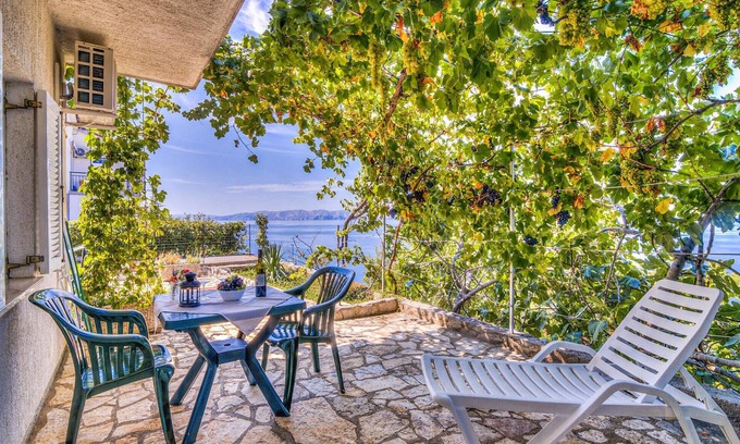Vratarusa Apartment | Amazing apartment in Senj with kitchen