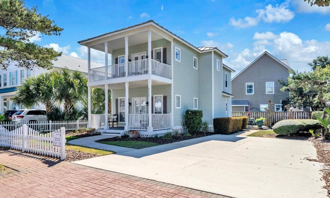 Crystal Shores House | Amazing Beach House~Prime Location! Steps to Beach & Pool~Outdoor Living Space