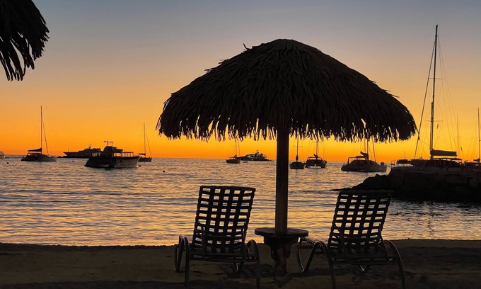 Simpson Bay Resort | Amazing Beachfront Condo in Simpson Bay -Walk Out Beach/Pool