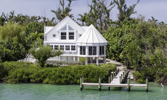 Wulfert House | Amazing Captiva Location on the Channel !