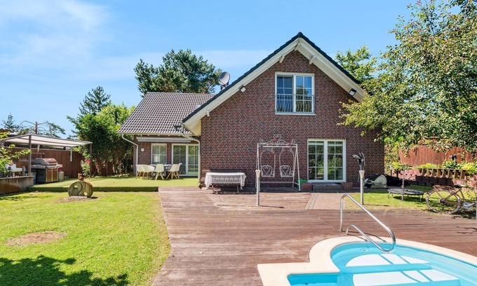 Falkensee House | Amazing home in Falkensee with Wi-Fi