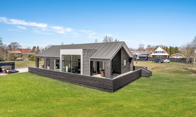 Oster Hurup House | Amazing home in Hadsund with WiFi