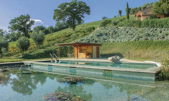 Ostra Vetere House | Amazing home in Ostra Vetere (AN)