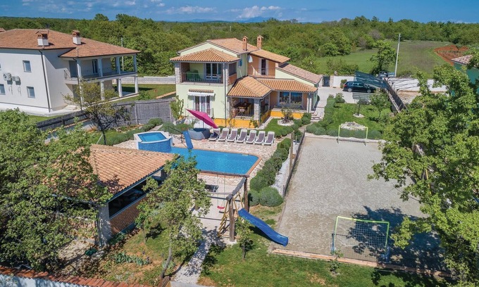 Rezanci House | Amazing home in Rezanci