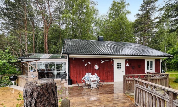 Uddevalla Municipality House | Amazing home in Uddevalla with WiFi