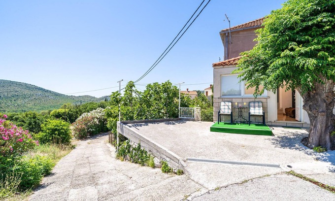 Kobas House | Amazing home in Zaton Doli with kitchen