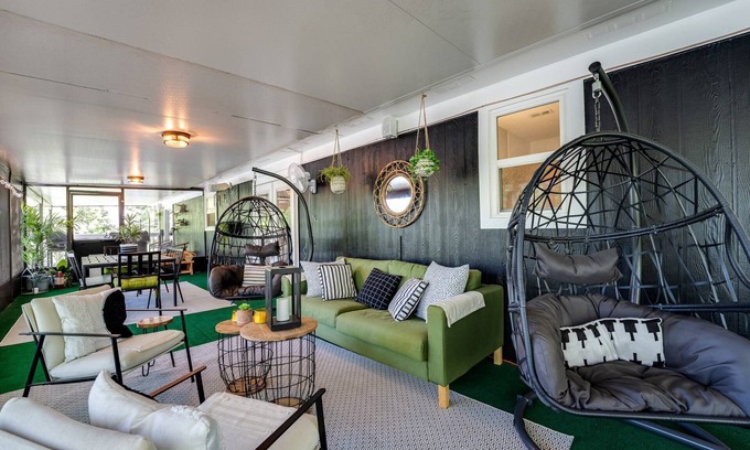 Middleburg House | Amazing Home on Black Creek |Watersports Fun |Hot Tub |Firepit |BBQ |Boat Parking|Close to Boat Ramp