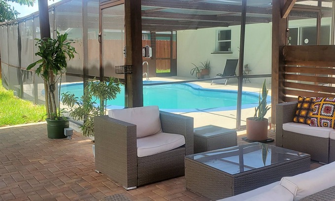 Davie House | Amazing Lake House & Pool next to Hard Rock Casino