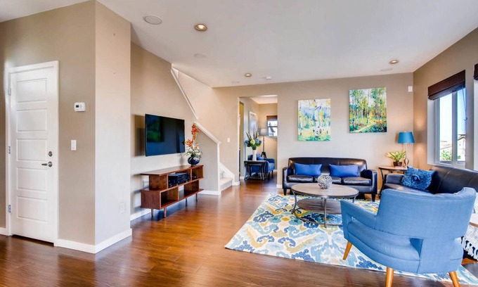 Northridge House | Amazing Location on Park with Mountain Views