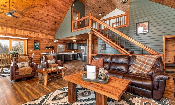 Apple River Cabin | Amazing Log Cabin with Beautiful Views at Apple Canyon Lake
