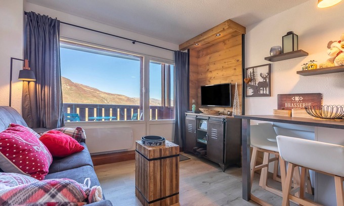 Reberty Apartment | Amazing Mountain View! # 306