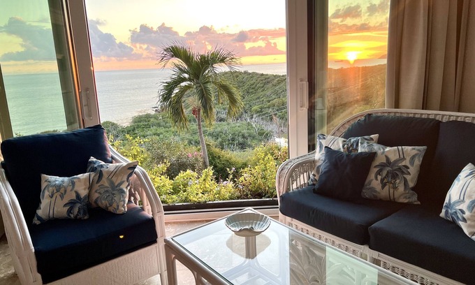 Bolongo Bay Apartment | ✩ Amazing ocean view