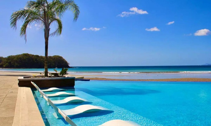 Las Escobas del Venado Apartment | Amazing Blue Venao, Unique & Cozy 2BR Condo — 3 min from the beach!