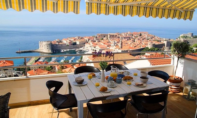 Ploce Apartment | Amazing views over the old town and Adriatic Sea! Outdoor Hot Tub