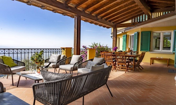 Vinci Villa | Amazing Villa in the Tuscan countryside