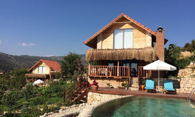 Sarıbelen Villa | Ambar Evleri