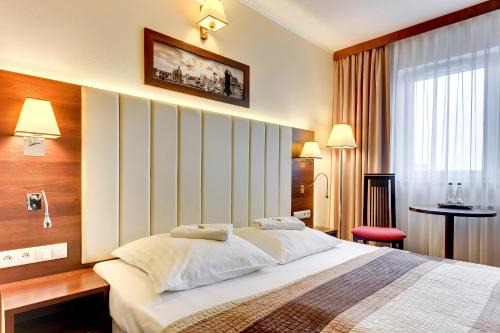 Emaus Hotel | Amber Hotel