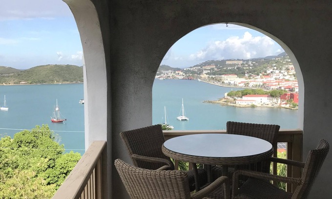 Estate Kings Quarter Condo | America's Paradise is Just a Click Away!