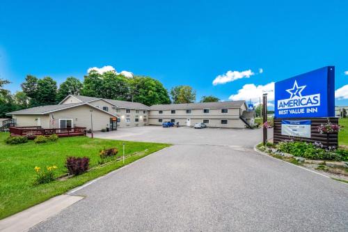Harvey Hotel | Americas Best Value Inn Marquette