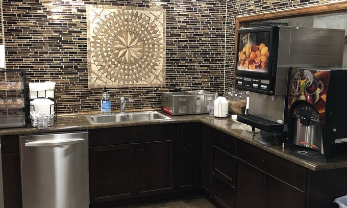 Sidney Hotel | Americas Best Value Inn & Suites Sidney