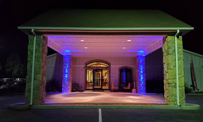 Independence Hotel | Americas Best Value Inn & Suites Independence VA
