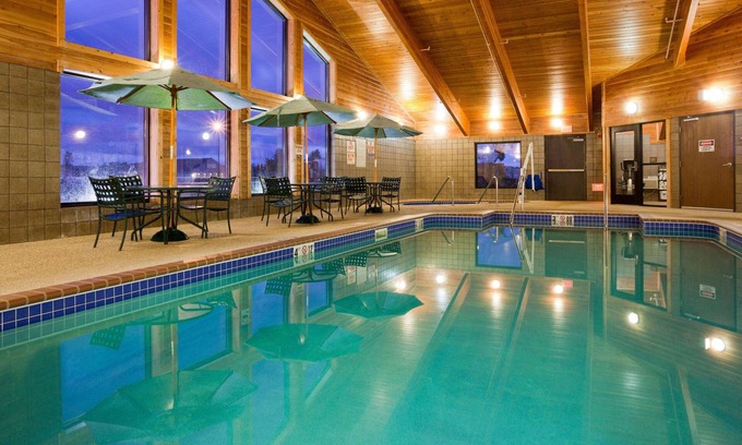 Thief River Falls Hotel | AmericInn by Wyndham Thief River Falls