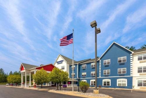 Iron Mountain Hotel | AmericInn by Wyndham Iron Mountain