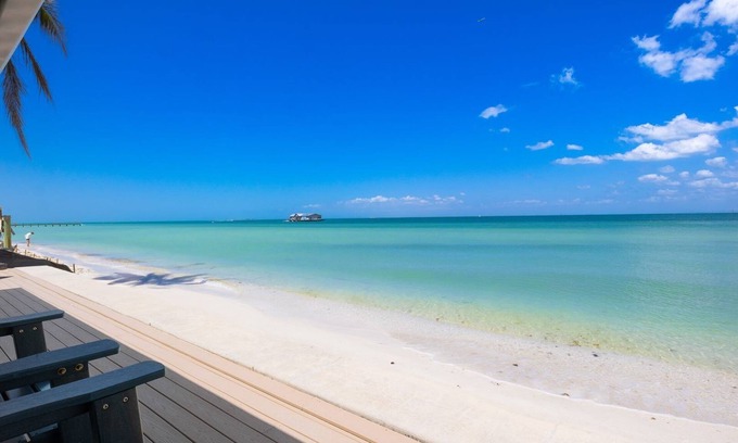 Anna Maria House | AMI Swedish Beach House: Bay Front! Overlooking Tampa Bay! by Anna Maria Life Vacation Rentals