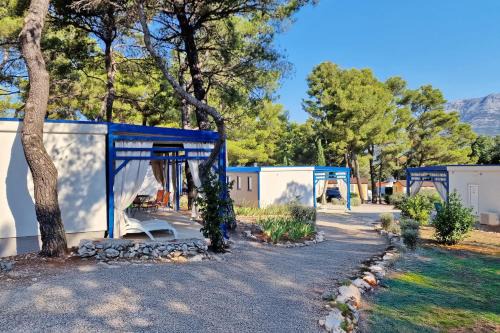 Cove Tri Zala (Zrnovo) Resort | Aminess Planet Camping Holiday Homes Port9