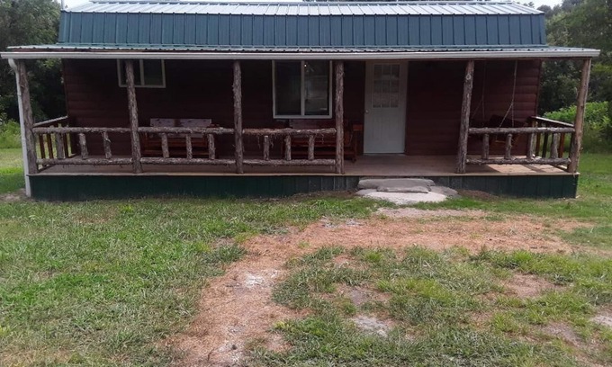 Marshall Cabin | Amish built, lofted cabin located on a working Buffalo Farm near Buffalo River
