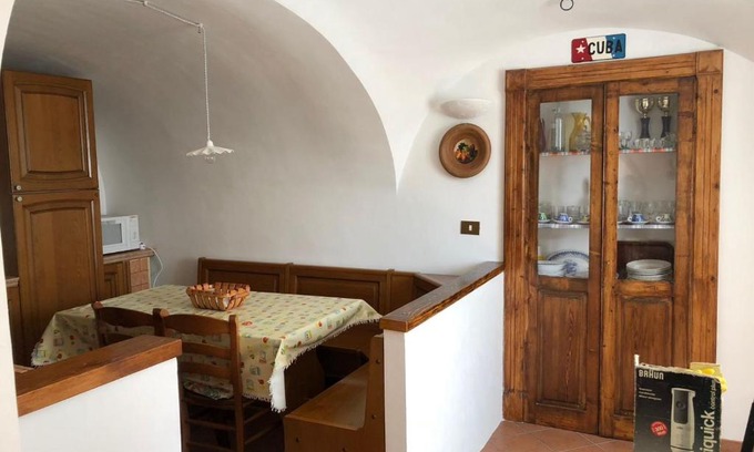 Calascio House | Ammoglja