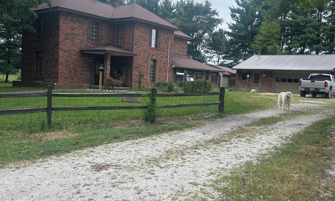 Cartersburg Apartment | Amo Country Manor Apartment w ac