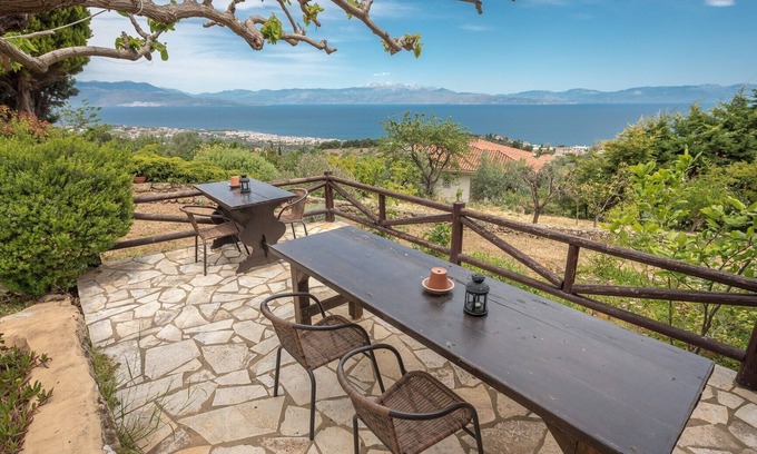 Egira Villa | Ampelos Estate – The Villa (3 bedroom villa)