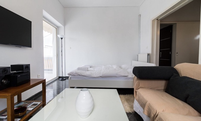 Nea Smirni Apartment | An adorable Apartment in Athens