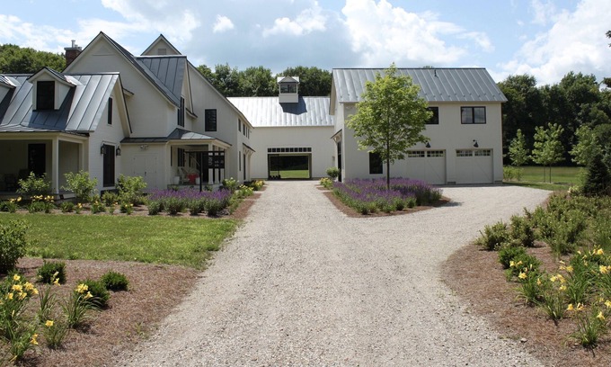 Middlebury - Warren House | An Idyllic Vermont Experience Minutes from Middlebury College!