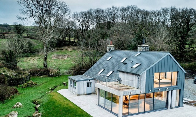 Newport House | An incredible house with fantastic views