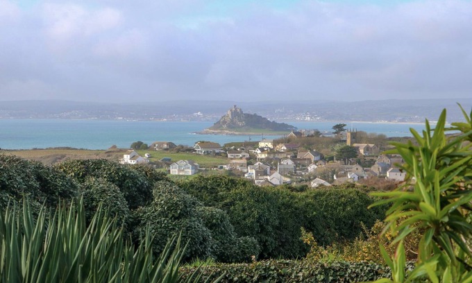 Saint Erth Praze Cottage | AN SKYBER, family friendly, character holiday cottage in Perranuthnoe