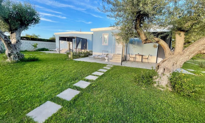 Fontane Bianche Cottage | Anastasia beach cottage Sunflower