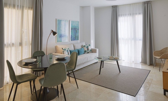 Perchel Sur Apartment | Ancha del Carmen I Boutique Apartment